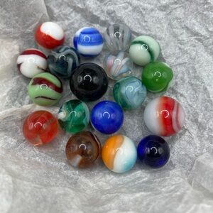 Set of 18 Glass Mixed Marbles, Various Sizes & Colors, Ribbons Slags Cat Eyes